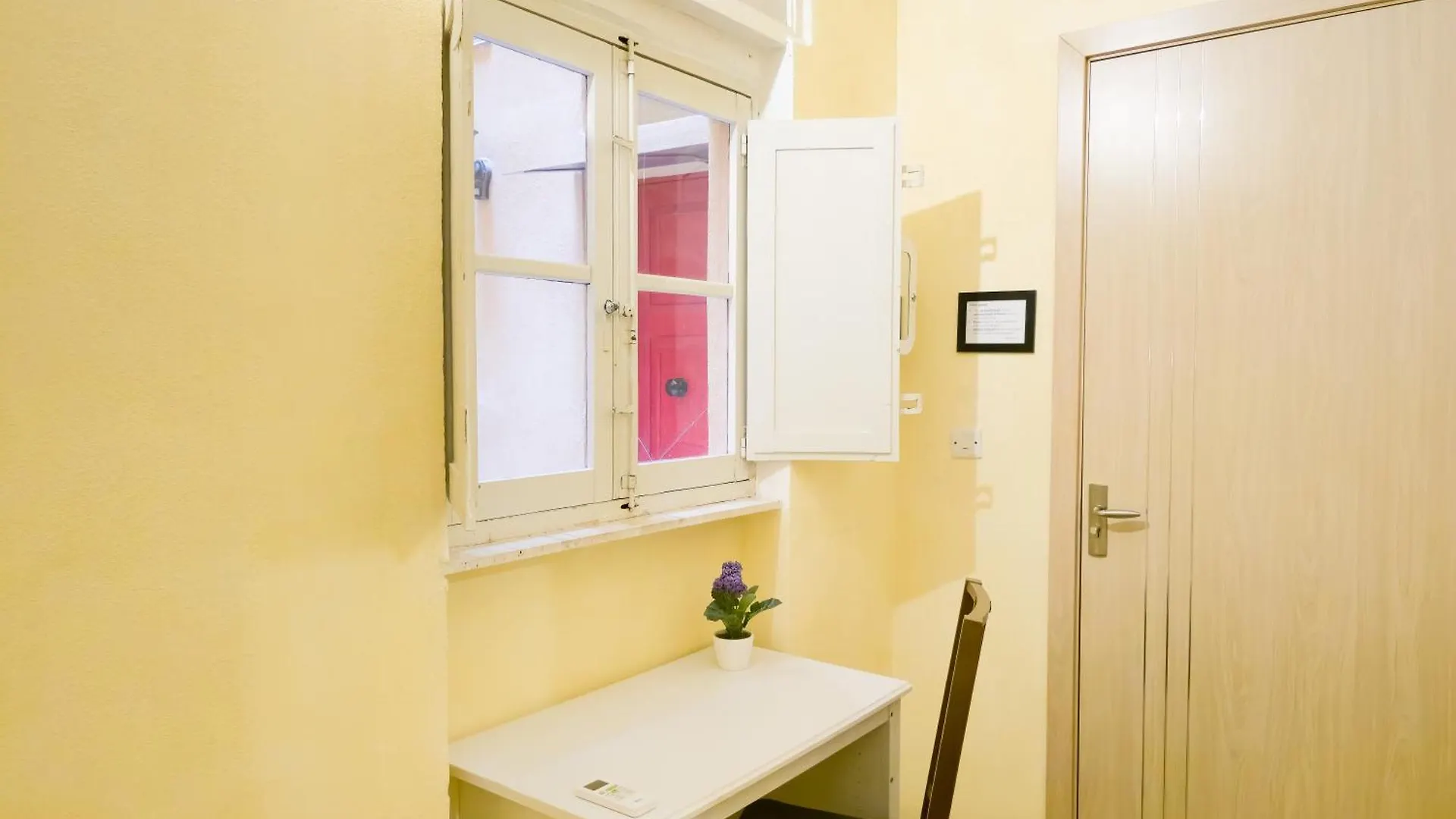 Valletta Main Street Apartment