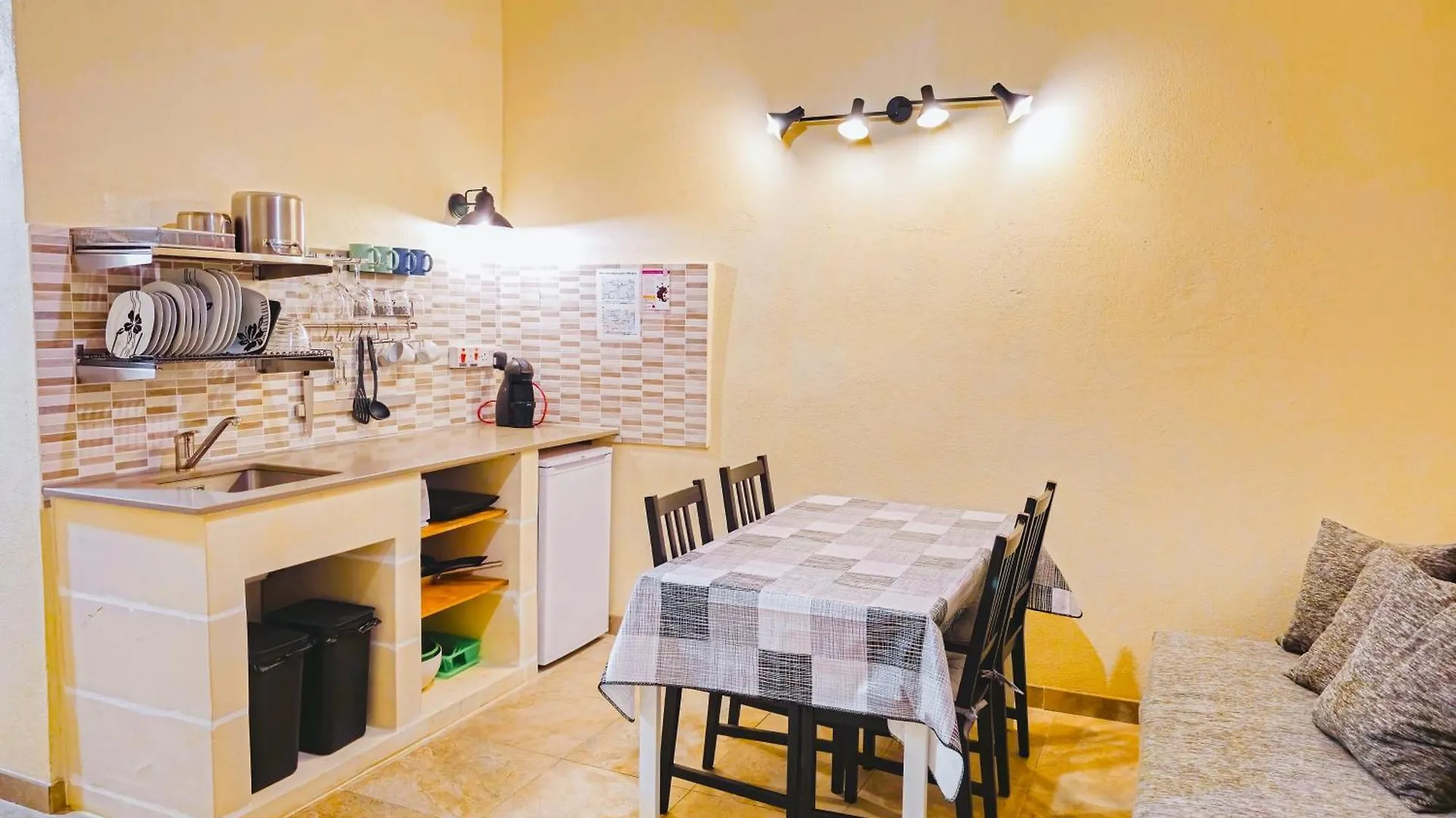 Valletta Main Street Apartment 0*,  Malta