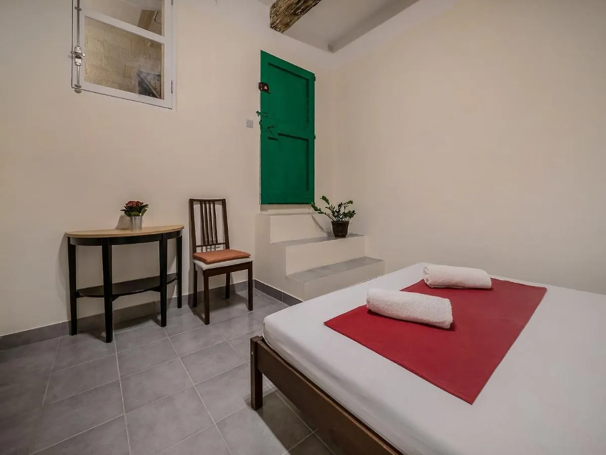 Valletta Main Street Apartment